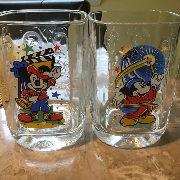 Disney World 2000 McDonald’s Glasses Epcot and MGM (2 Glasses) - Picture 16 of 16
